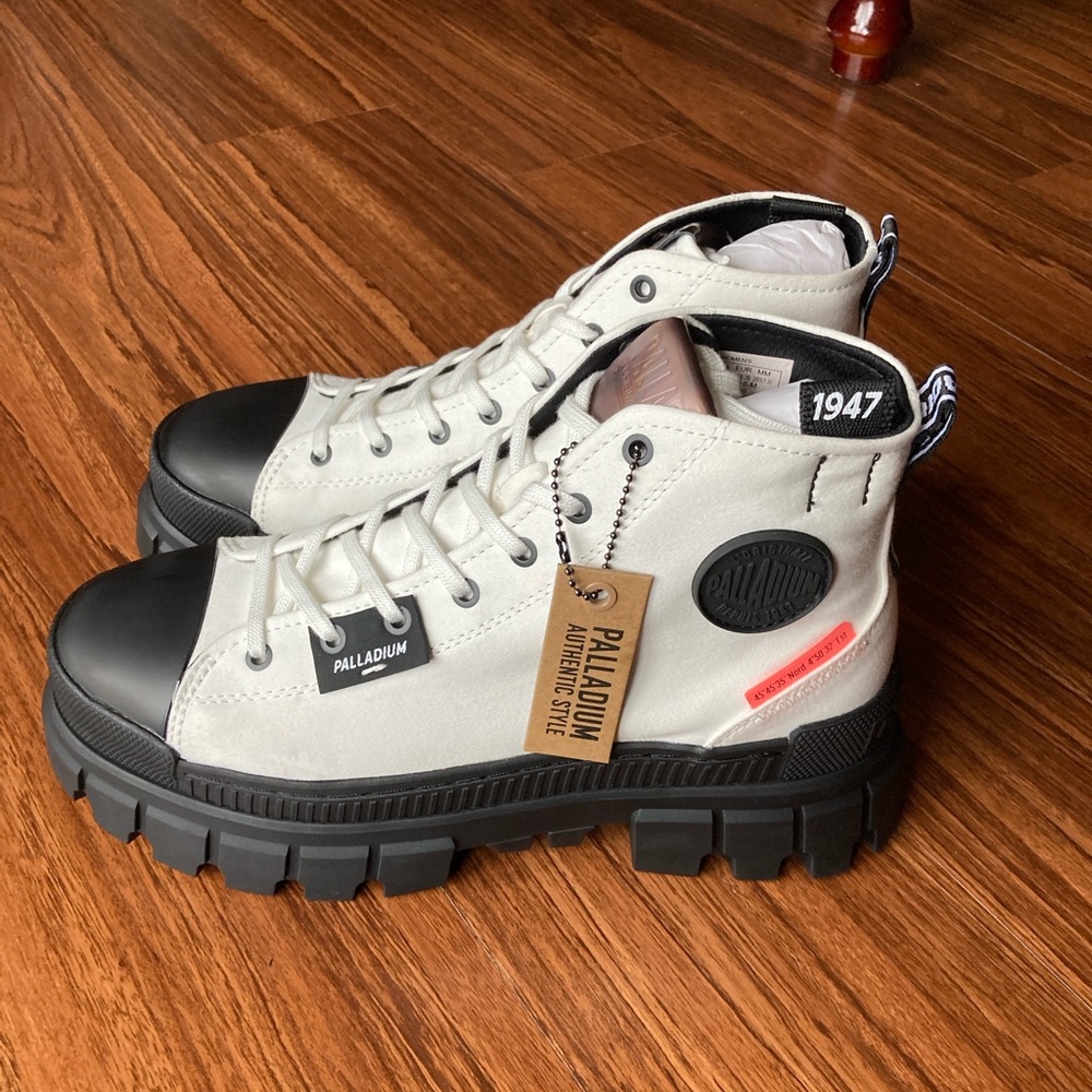 Palladium Revolt Hi TX Women’s White and Black High-Top Sneakers - Picture 3 of 9